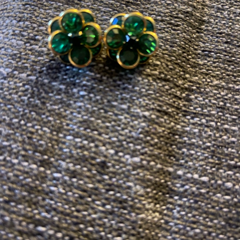 Elegant Green Flower Stud Earrings